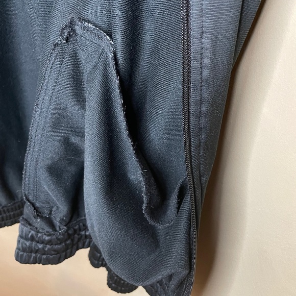 FILA zip up jacket - Picture 6 of 6